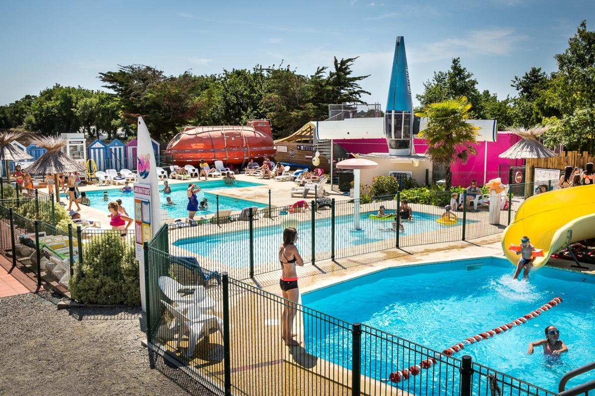 Camping Insolite Le Haut Village Saint-Michel-Chef-Chef Ngoại thất bức ảnh