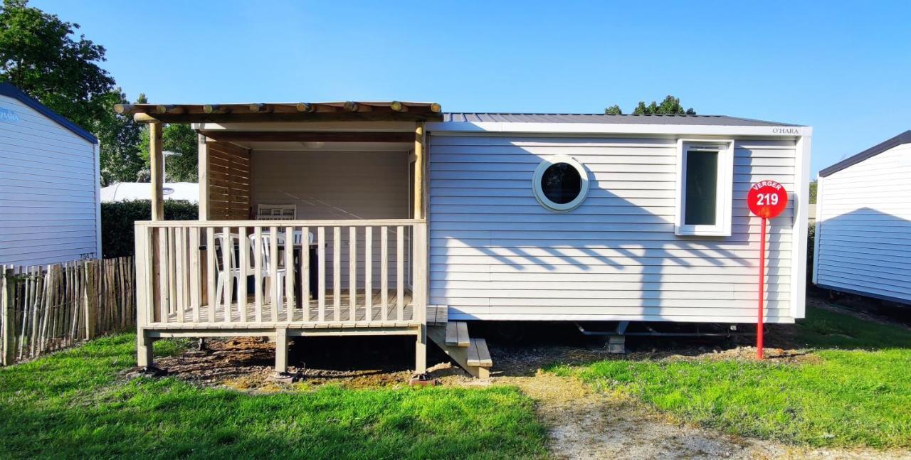 Camping Insolite Le Haut Village Saint-Michel-Chef-Chef Ngoại thất bức ảnh