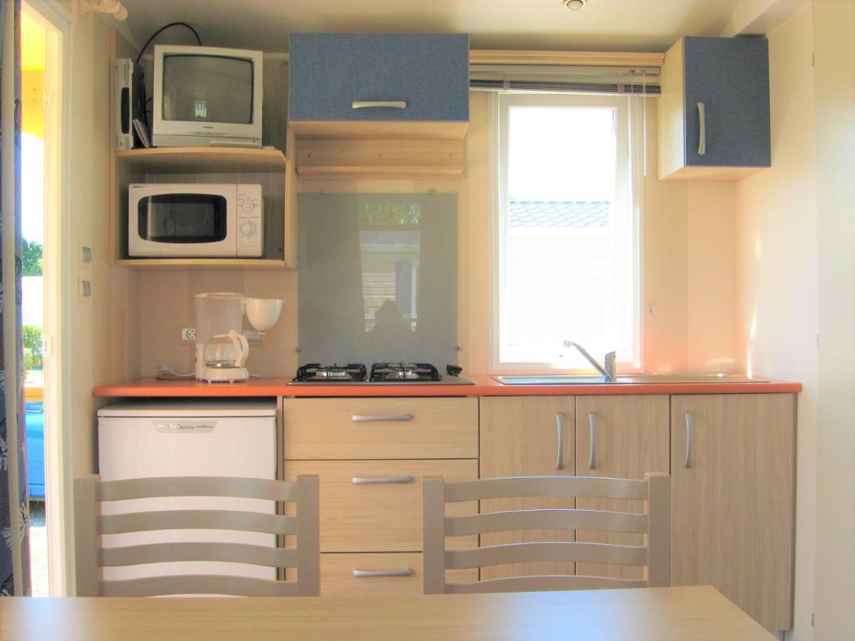 Camping Insolite Le Haut Village Saint-Michel-Chef-Chef Ngoại thất bức ảnh