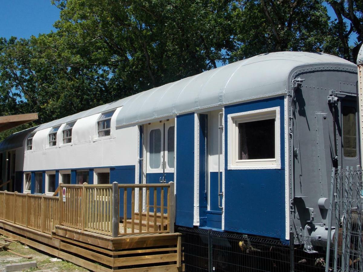 Camping Insolite Le Haut Village Saint-Michel-Chef-Chef Ngoại thất bức ảnh
