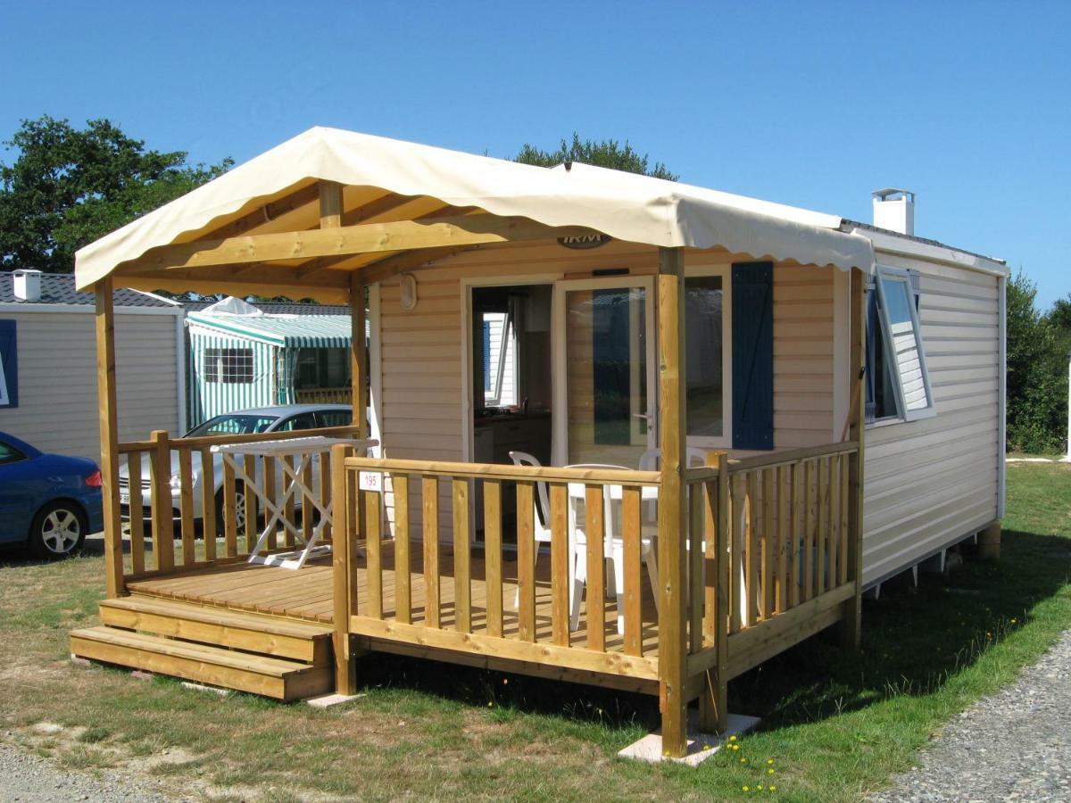 Camping Insolite Le Haut Village Saint-Michel-Chef-Chef Ngoại thất bức ảnh